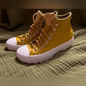 listing-status-banner